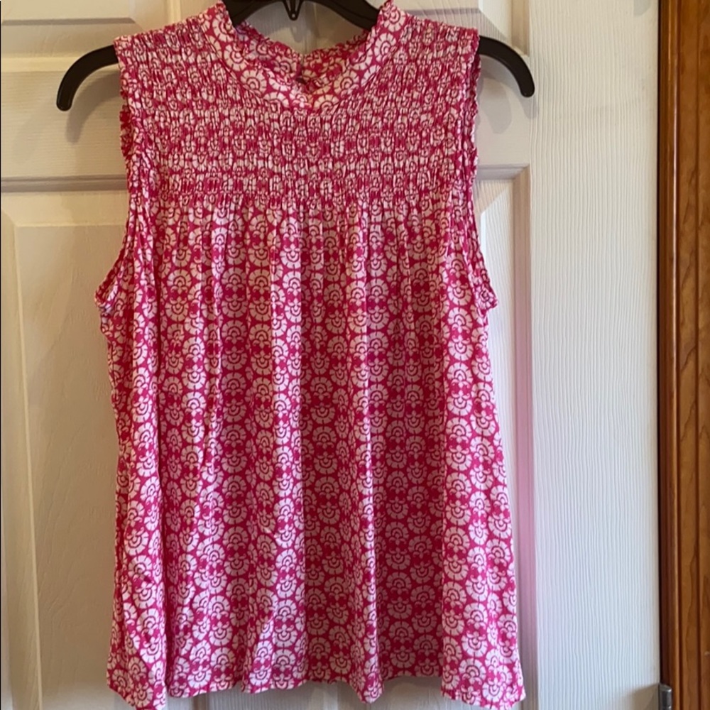 Crown and Ivy pink and white blouse
